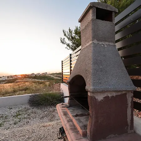 Villa Carmen-Heated Pool- Near Zadar Вилла