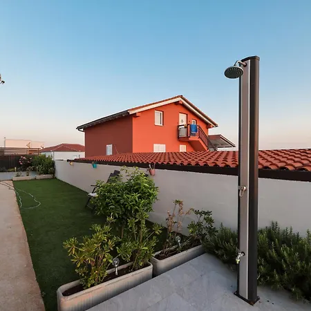 Villa Carmen-Heated Pool- Near Zadar Podvrsje